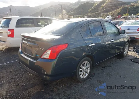 2015 Nissan Versa 1.6 Sv z USA, uszkodzony, nr VIN 3N1CN7AP6FL896340